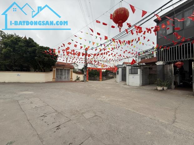 Bán đất siêu đẹp phường Chương Mỹ, 96m2 MT7m lô góc ô tô vào giá 4.2 tỷ