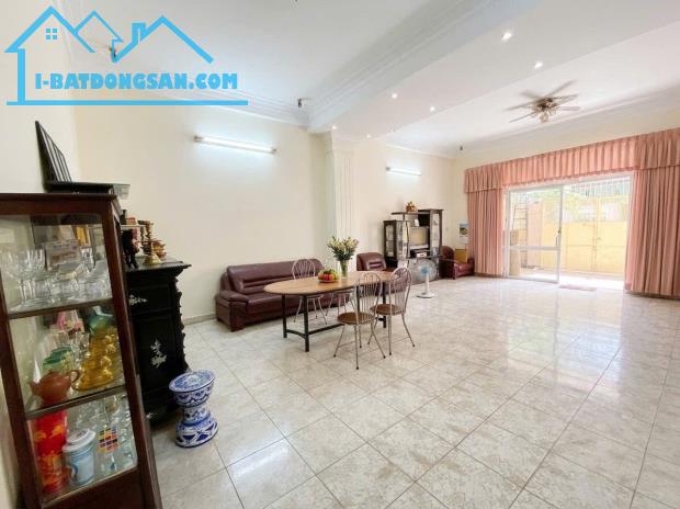 Nhà Tân Bình - Trường Chinh, 4 tầng - ở ngay - ngang siêu rộng 6m - dài 21m - 22 tỷ