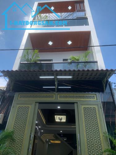 1/ NGAY NGÃ TƯ BỐN XÃ - 60M2 - 3 TẦNG MỚI ĐẸP - HẺM XE HƠI - CHỈ NHỈNH 6 TỶ