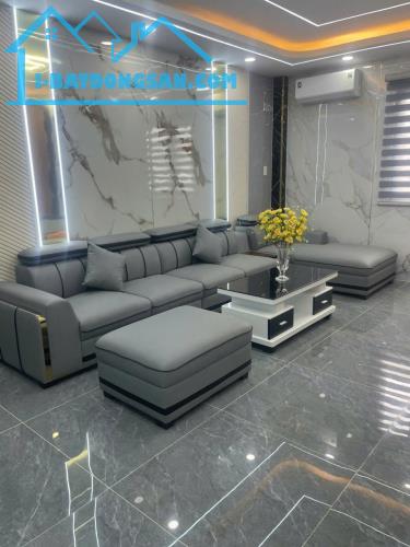 Bán nhà 1 lửng 2 lầu 5x17m giá nhỉnh 6 tỷ Đường nhựa 12m