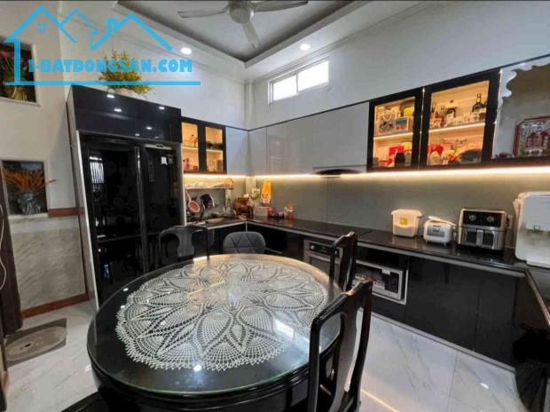 HIẾM - 🏠 3 TẦNG - FULL NỘI THẤT - 57M2 - NGANG 6M - Ô TÔ TRÁNH - THẠNH MỸ LỢI ,Q2 (cũ ) -