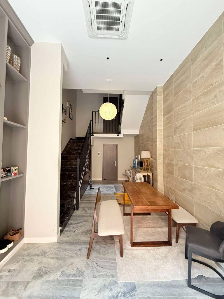 Bán căn hộ dịch vụ Đa Kao, Quận 1, 5 tầng, 8 phòng full nội thất, dòng tiền 60 triệu tháng