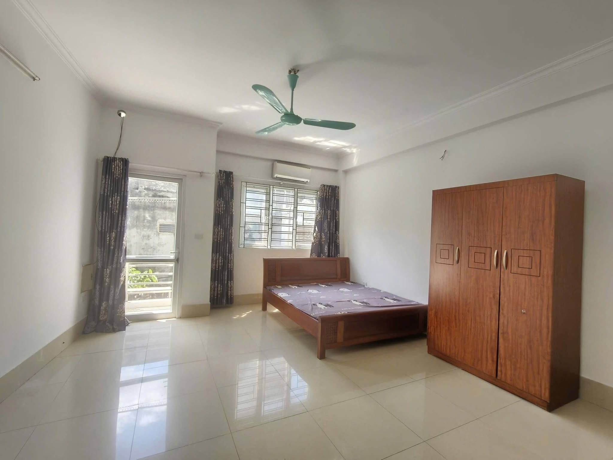 Căn hộ Việt Hưng