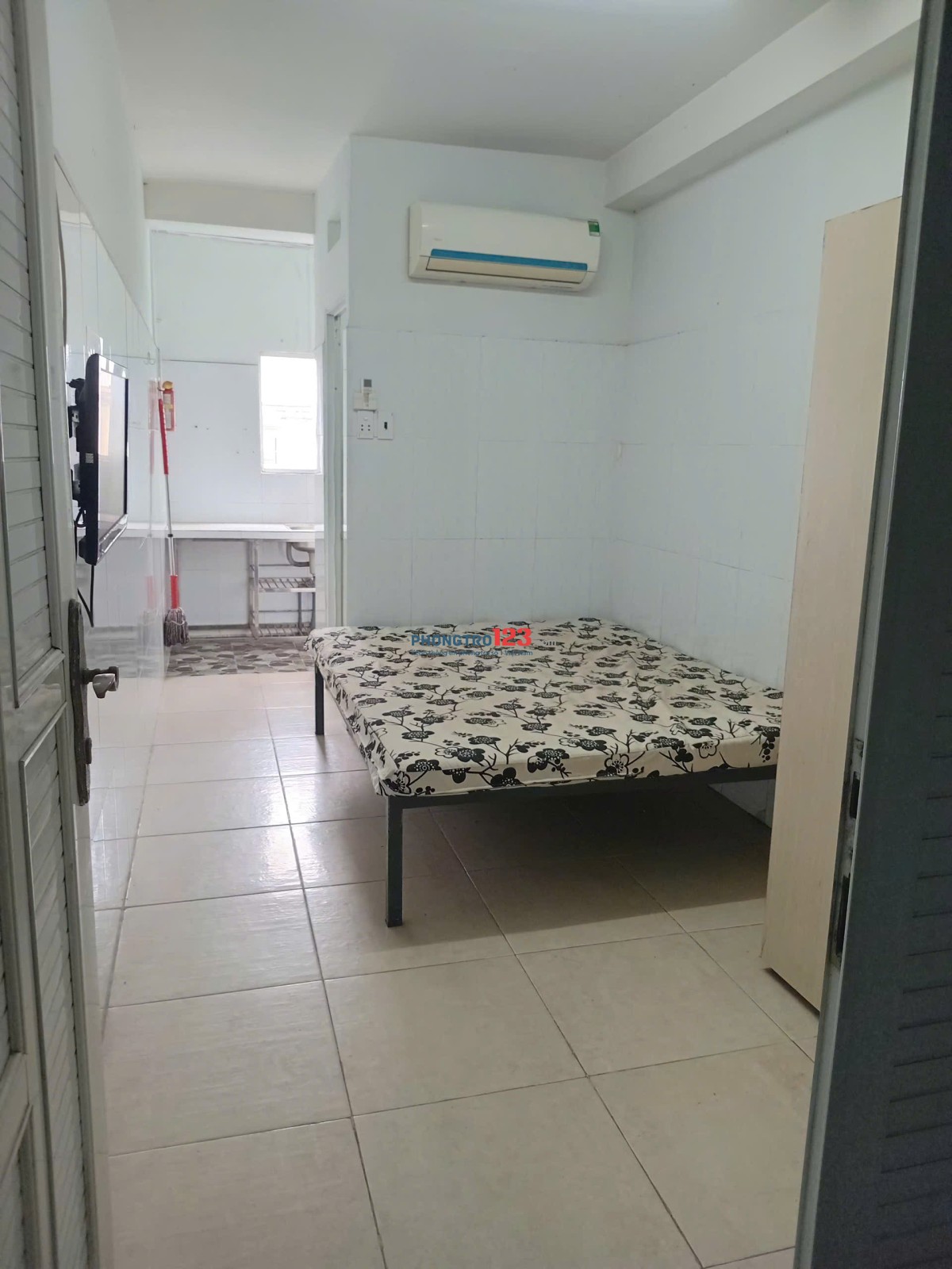 Cho Thuê phòng 3tr5 cửa sổ trời gần trường Đại Học UEH / Văn Hiến