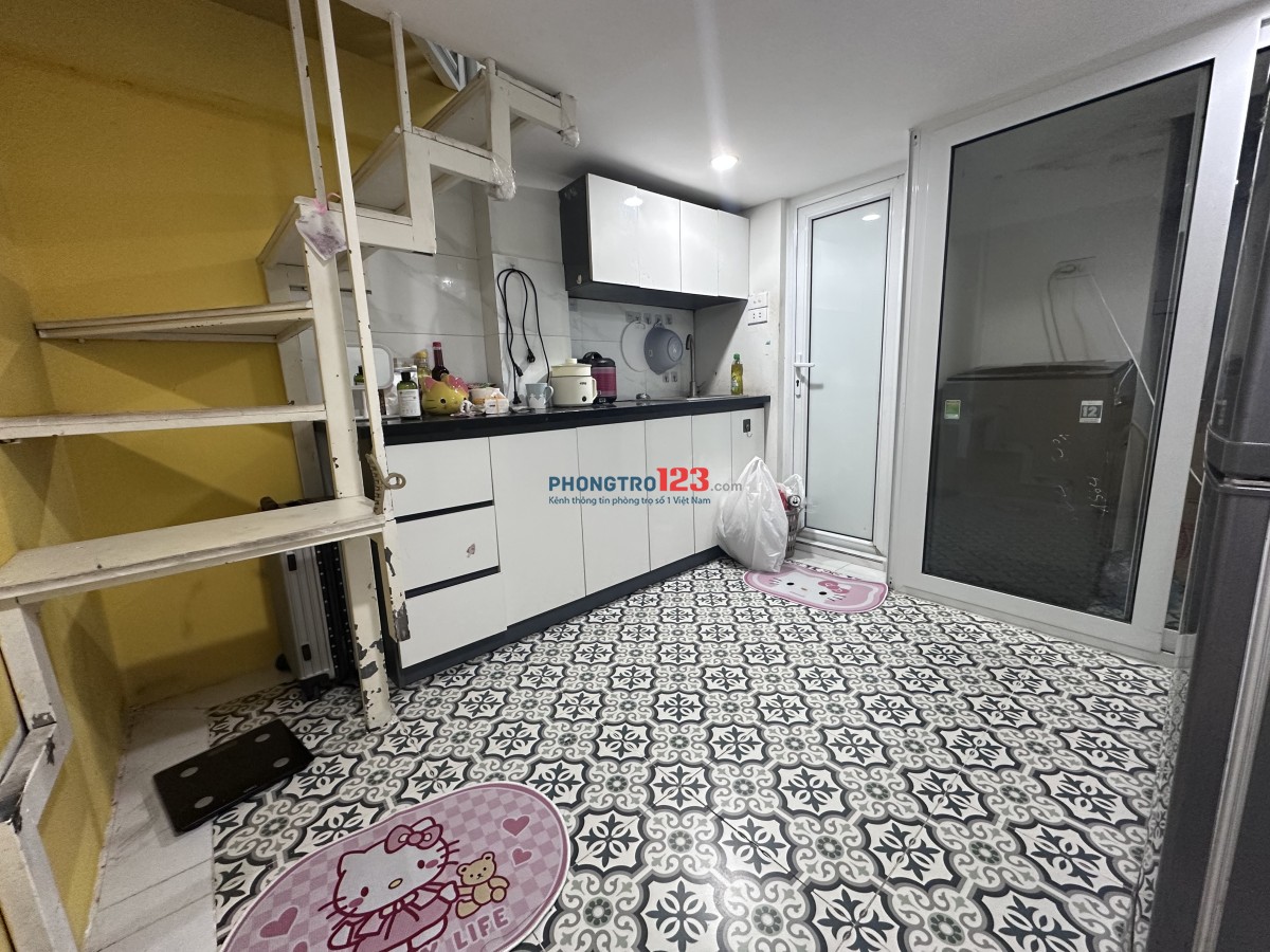 Cần tìm roomate nữ có thể chuyển vào ngay