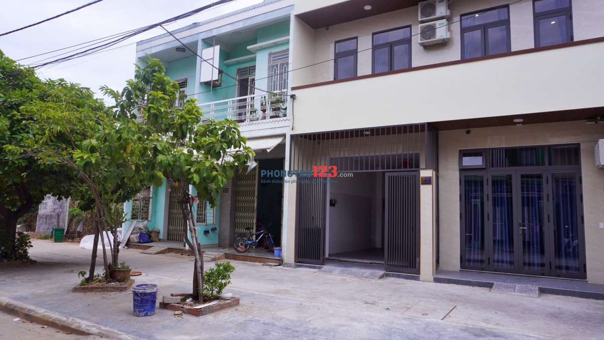 Gần Chợ - cách làng đại học 2km (kiệt rông 10m - 3 hướng kiệt)