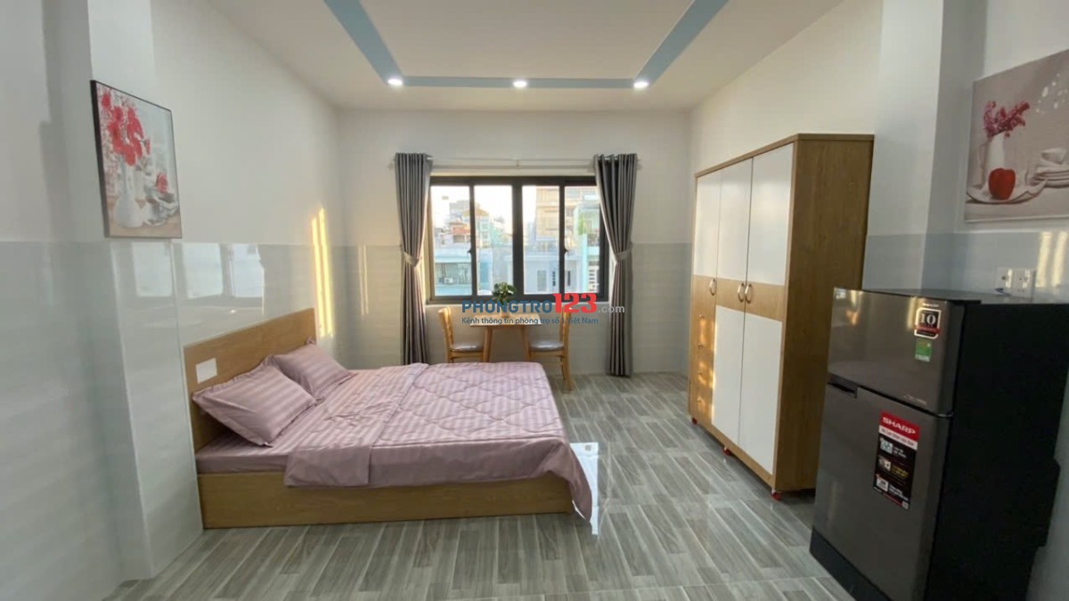 Cho thuê căn hộ cửa sổ trời gần đại học Ngoại Thương Ung Văn Khiêm Bình Thạnh