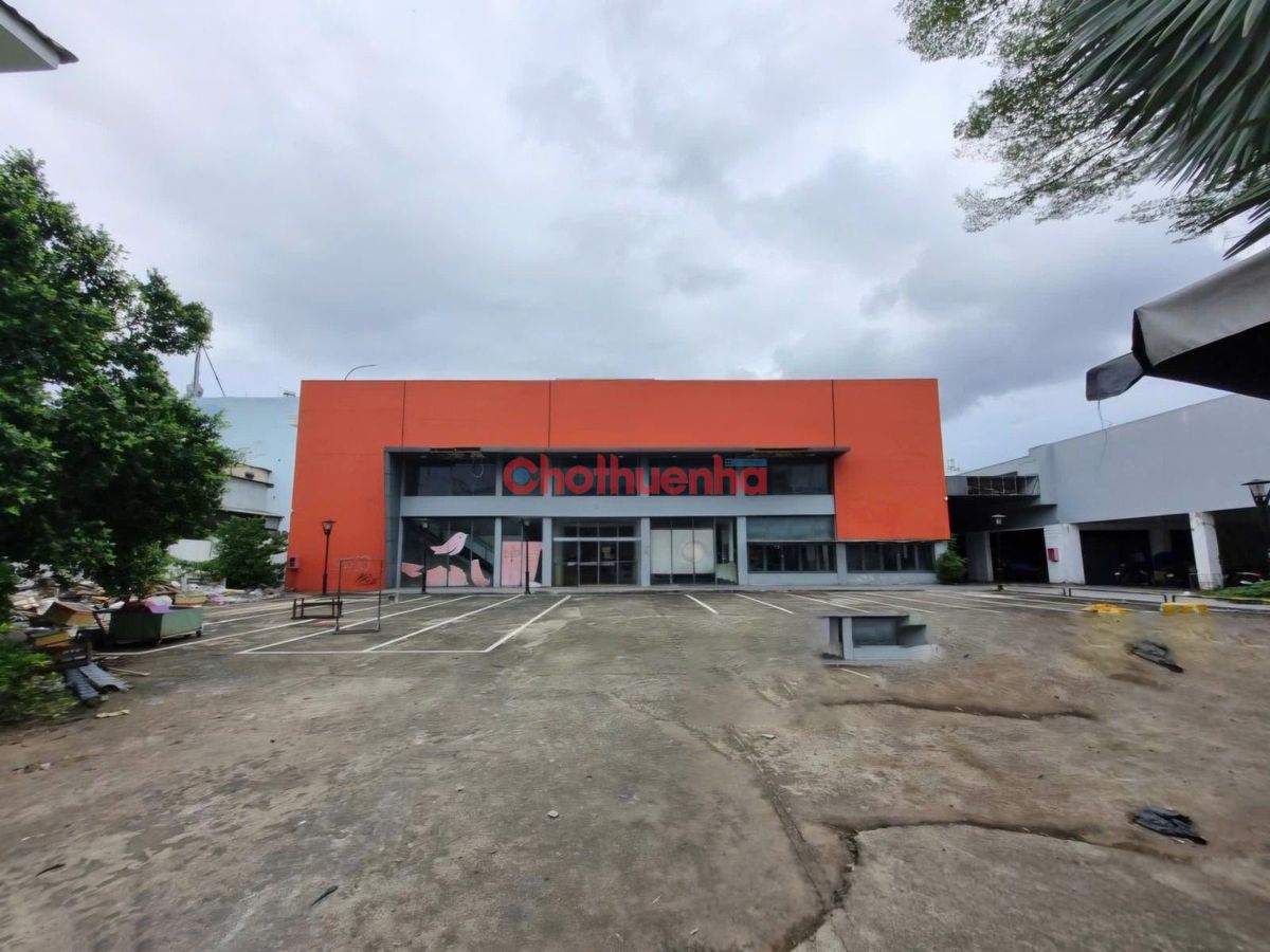 CHO THUÊ NHÀ 74 BÌNH TRỊ ĐÔNG , BÌNH TÂN , DIỆN TÍCH ĐẤT RỘNG 6.100M²