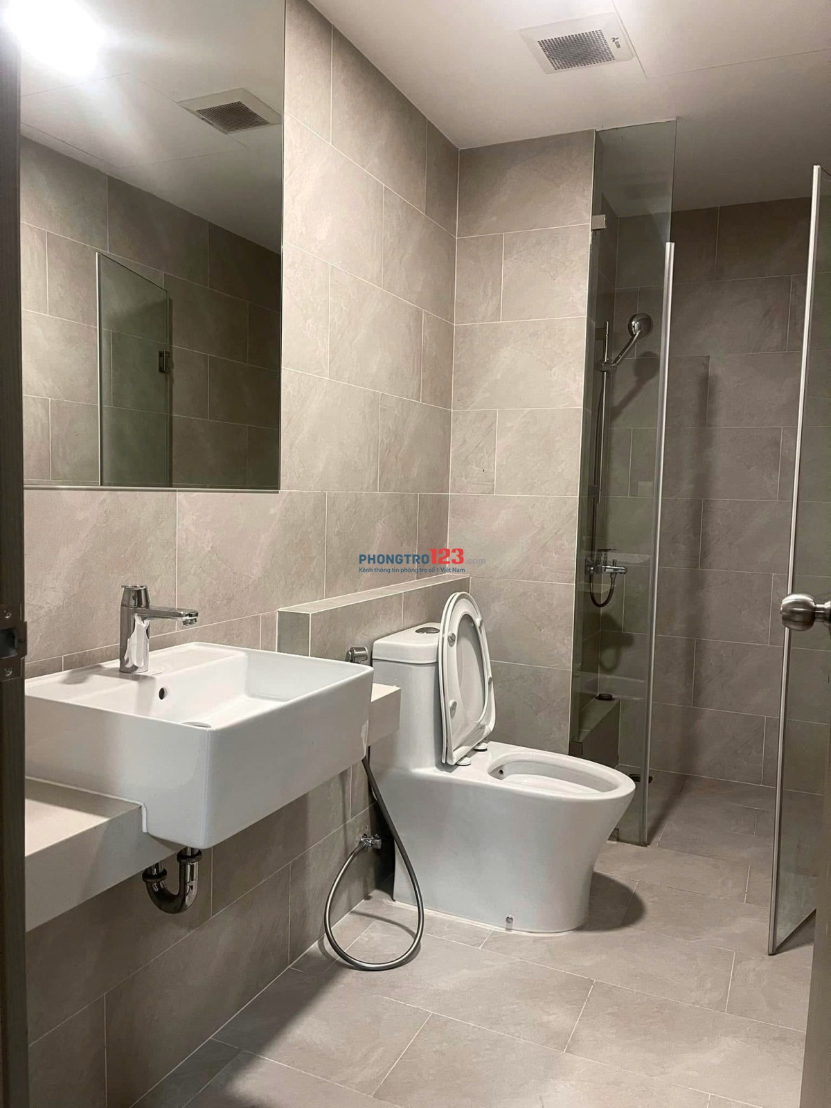 Chung cư Bảy Hiền cho thuê 3p ngủ- NTCC-96m2 giá 14tr/tháng
