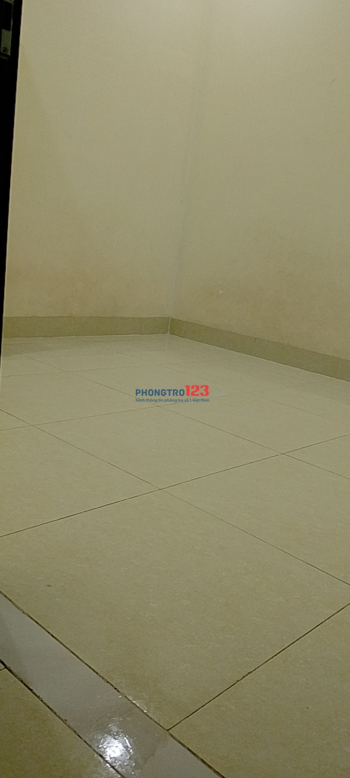 Cho thuê phòng trọ " siêu rẻ" chỉ 2.3 triệu/tháng, trong chợ Tân Hương