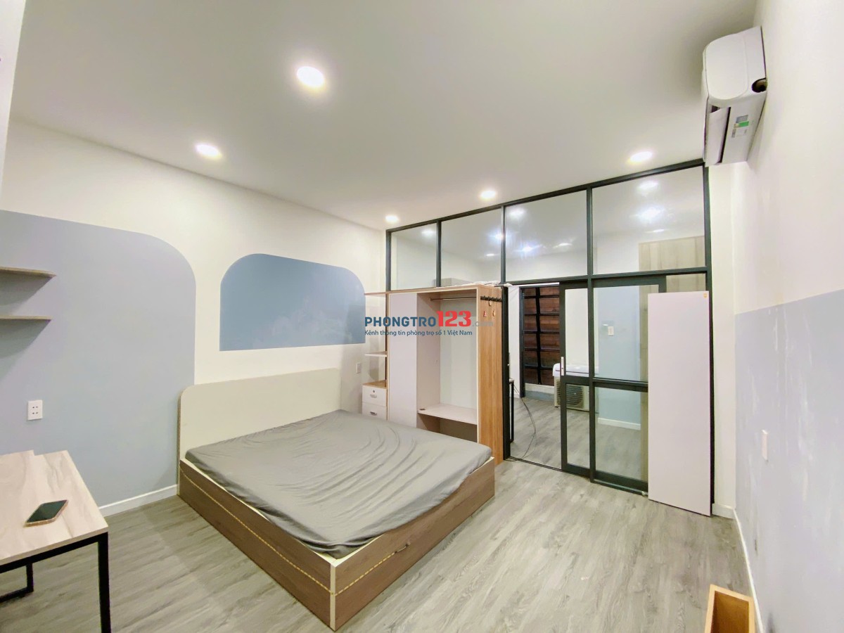 CĂN HỘ FULL NỘI THẤT, TÁCH BẾP, CỬA SỔ LỚN THOÁNG MÁT TẠI NGUYỄN GIA TRÍ (D2), BÌNH THẠNH, SÁT ĐH NG