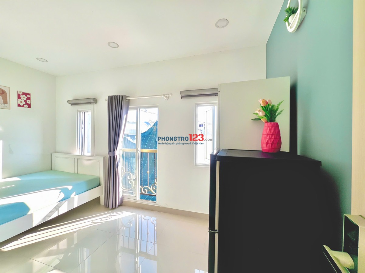 Studio cửa sổ trời đón nắng - Nguyễn Phúc Chu gần cầu Tham lương