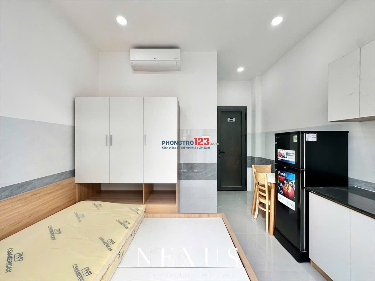 Studio Full Nội Thất, Mới Đẹp 100%, Ngay Phan Huy Ích, Dọn Vào Là Ở