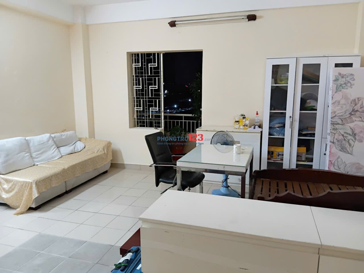 Cần share 1 phòng 20m2 cho 1-2 bạn nữ thuê - giá 4 triệu đồng