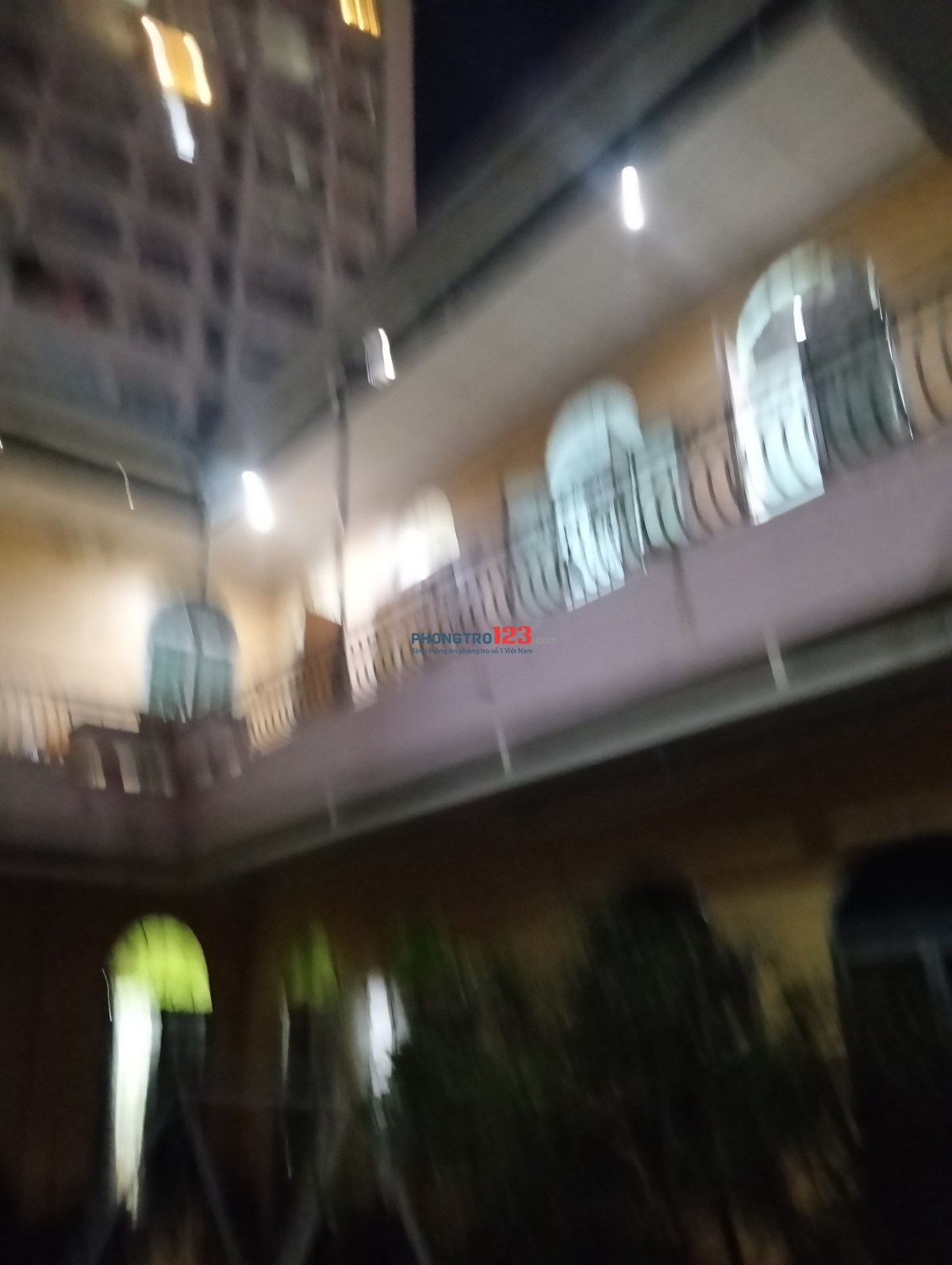 Cho thuê phòng 3 triệu /tháng gần ĐH Hutech. Ngoại thương.