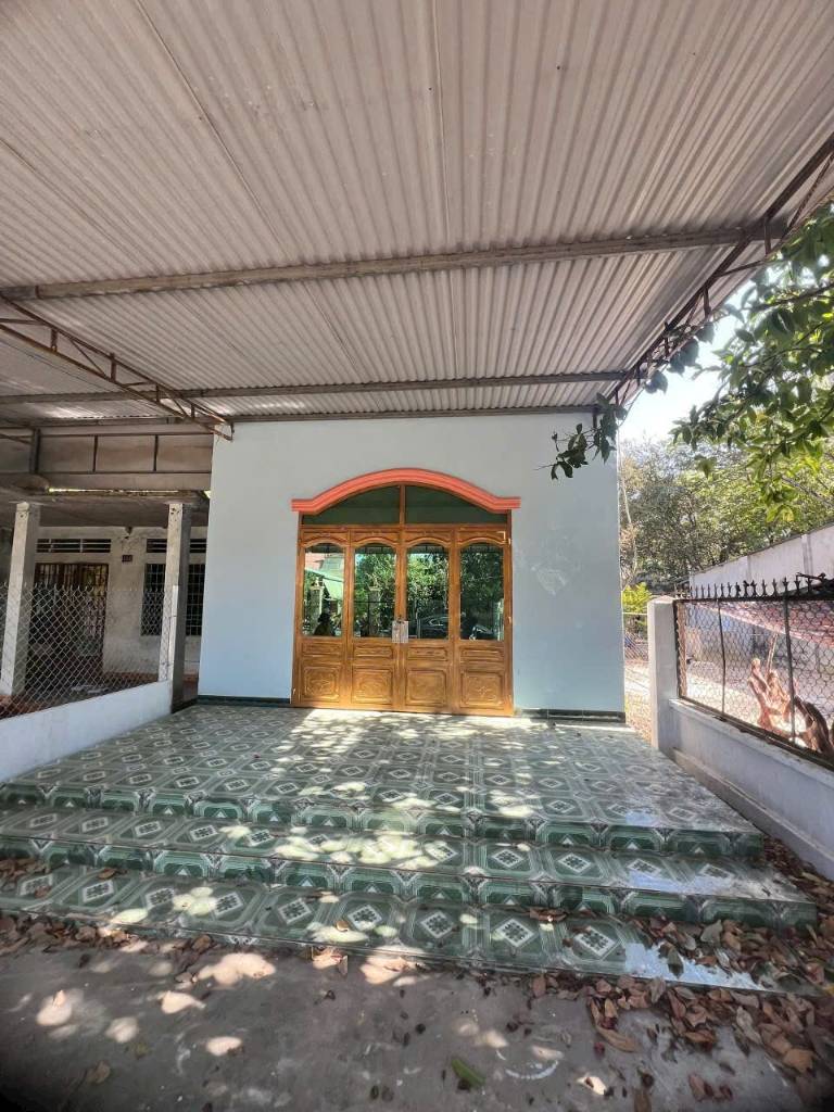Bán nhà Bàu Bàng, Bình Dương, 600m2, ngang 10m, mặt tiền, giá 340tr bao sổ