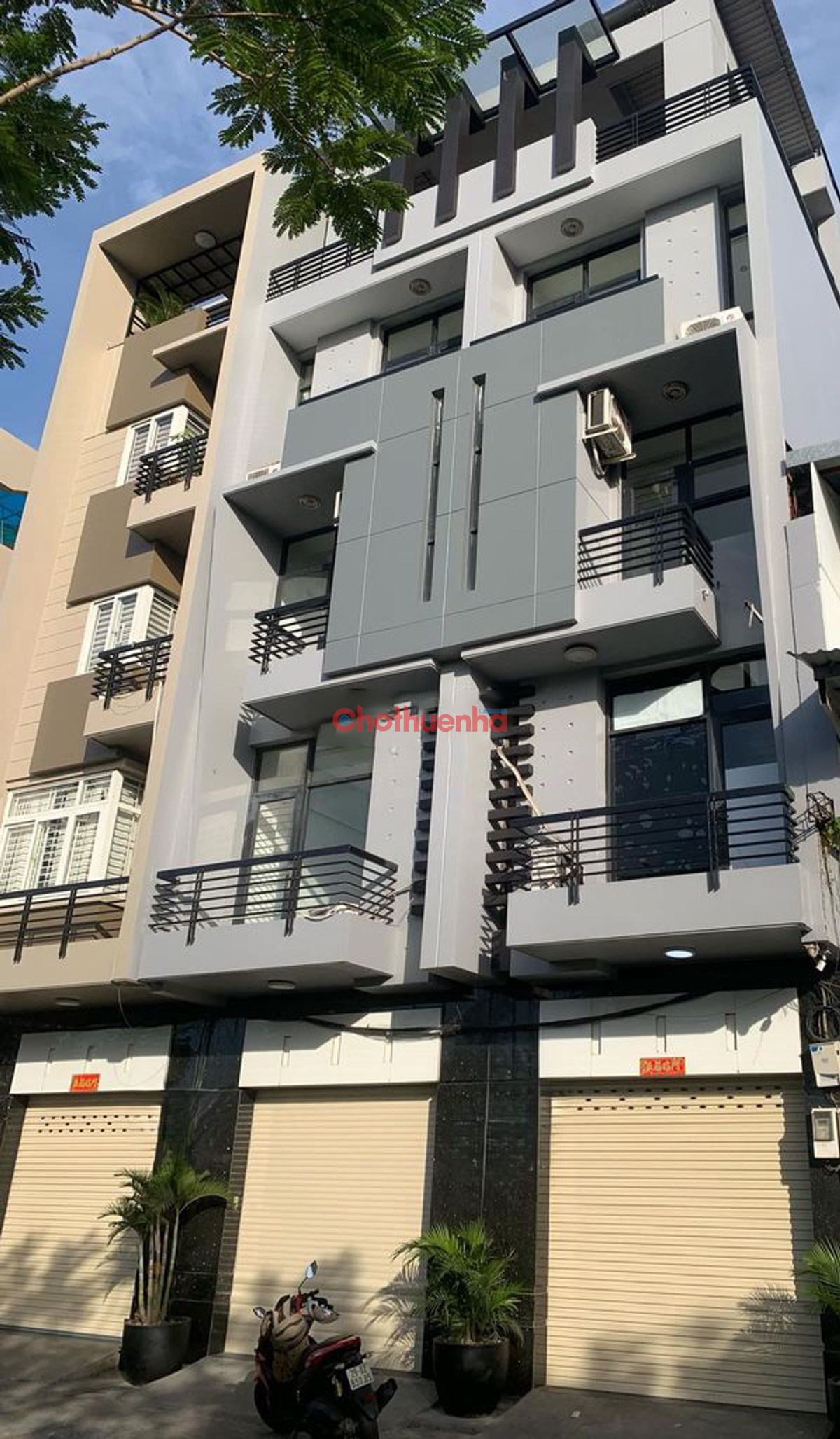CHO THUÊ NHÀ MẶT TIỀN VÕ VĂN KIỆT QUẬN 6. NGANG 4M DÀI 20M, CÓ 4 TẦNG TRỐNG SUỐT