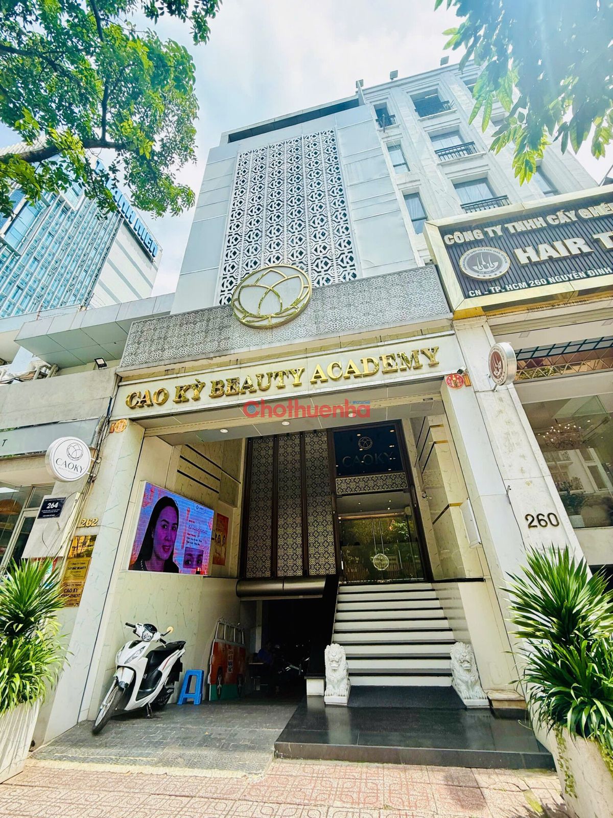 CHO THUÊ TÒA NHÀ VĂN PHÒNG 262 ĐƯỜNG NGUYỄN ĐÌNH CHIỂU, QUẬN 1. 750M2. HẦM 6 LẦU