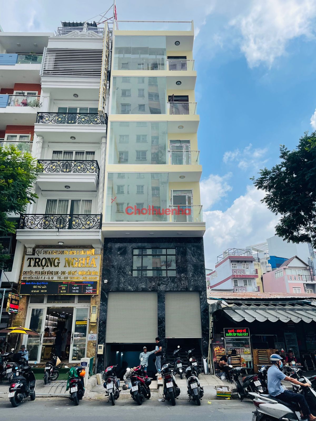 CHO THUÊ NHÀ NGUYÊN CĂN TẠI 218 HOÀ HẢO, PHƯỜNG 2, QUẬN 10, 5.5X14M
