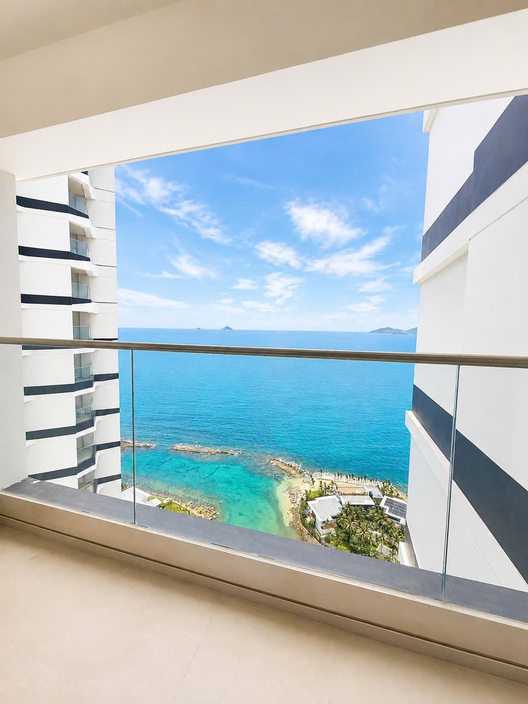 Paramount Apartment