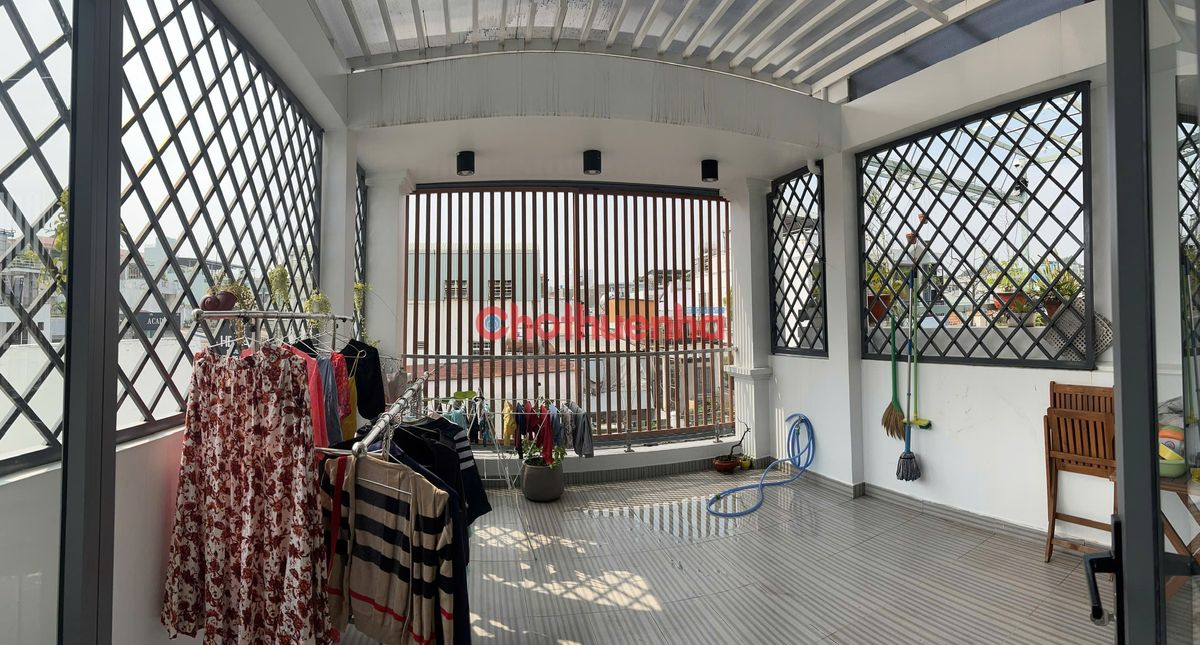 CHO THUÊ NHÀ MỚI ĐẸP HẺM XE HƠI ĐƯỜNG HỒ VĂN HUÊ, PHƯỜNG 9, QUẬN PHÚ NHUẬN