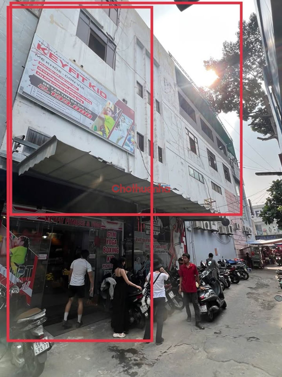 CHO THUÊ NHÀ MẶT TIỀN 102 NGUYỄN TRÃI, QUẬN 5, 8X26M