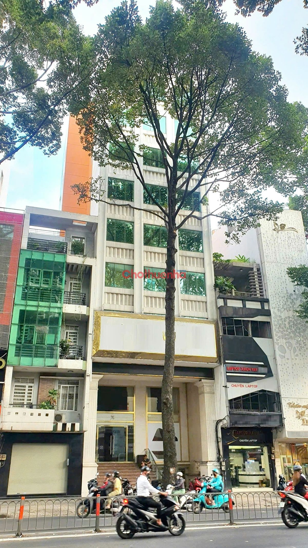 CHO THUÊ TÒA 69 - 69A NHÀ MỚI, ĐẸP, SANG TRỌNG MẶT TIỀN ĐƯỜNG 3/2, QUẬN 10