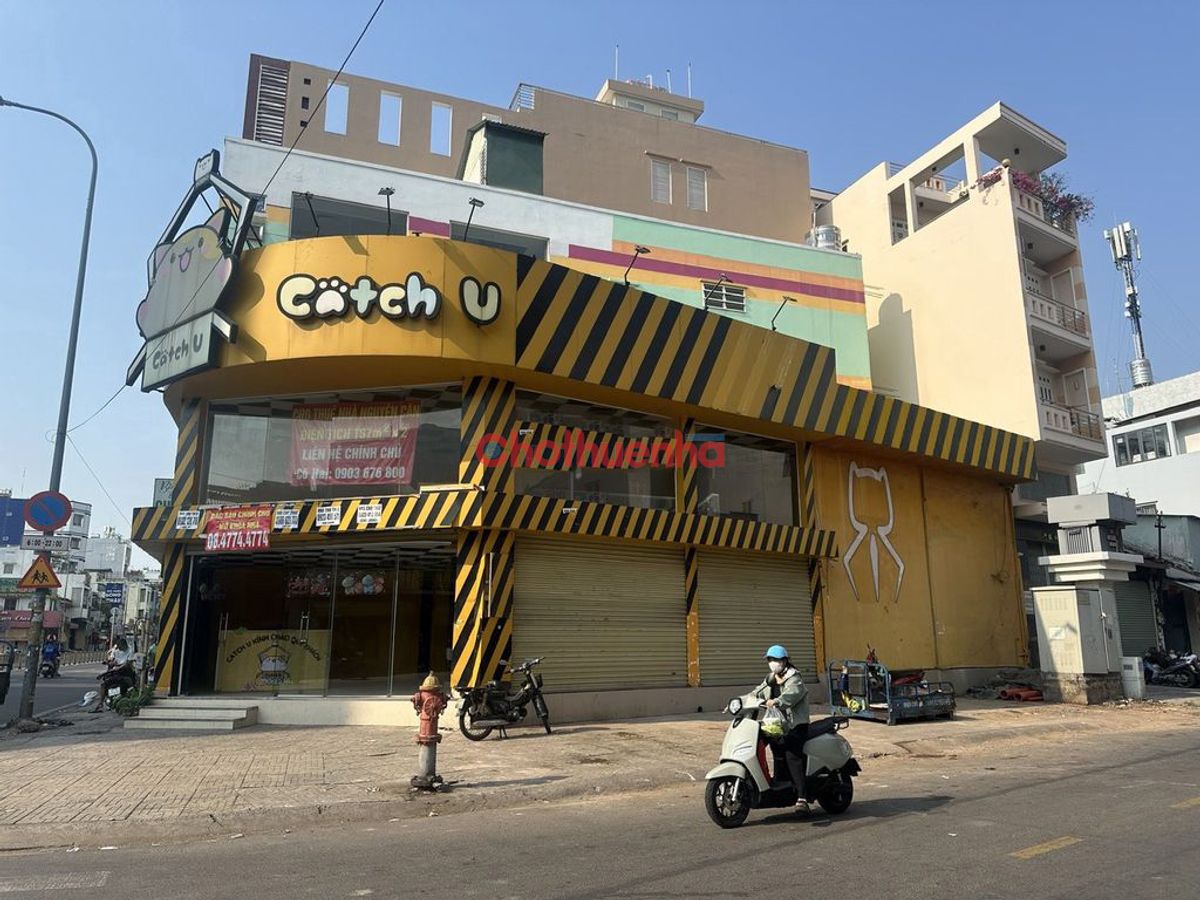 CHO THUÊ NHÀ GÓC 2 MẶT TIỀN ĐẮC ĐỊA – NGUYỄN THỊ NHỎ, PHƯỜNG 12, QUẬN 5 , DT : 10X14M