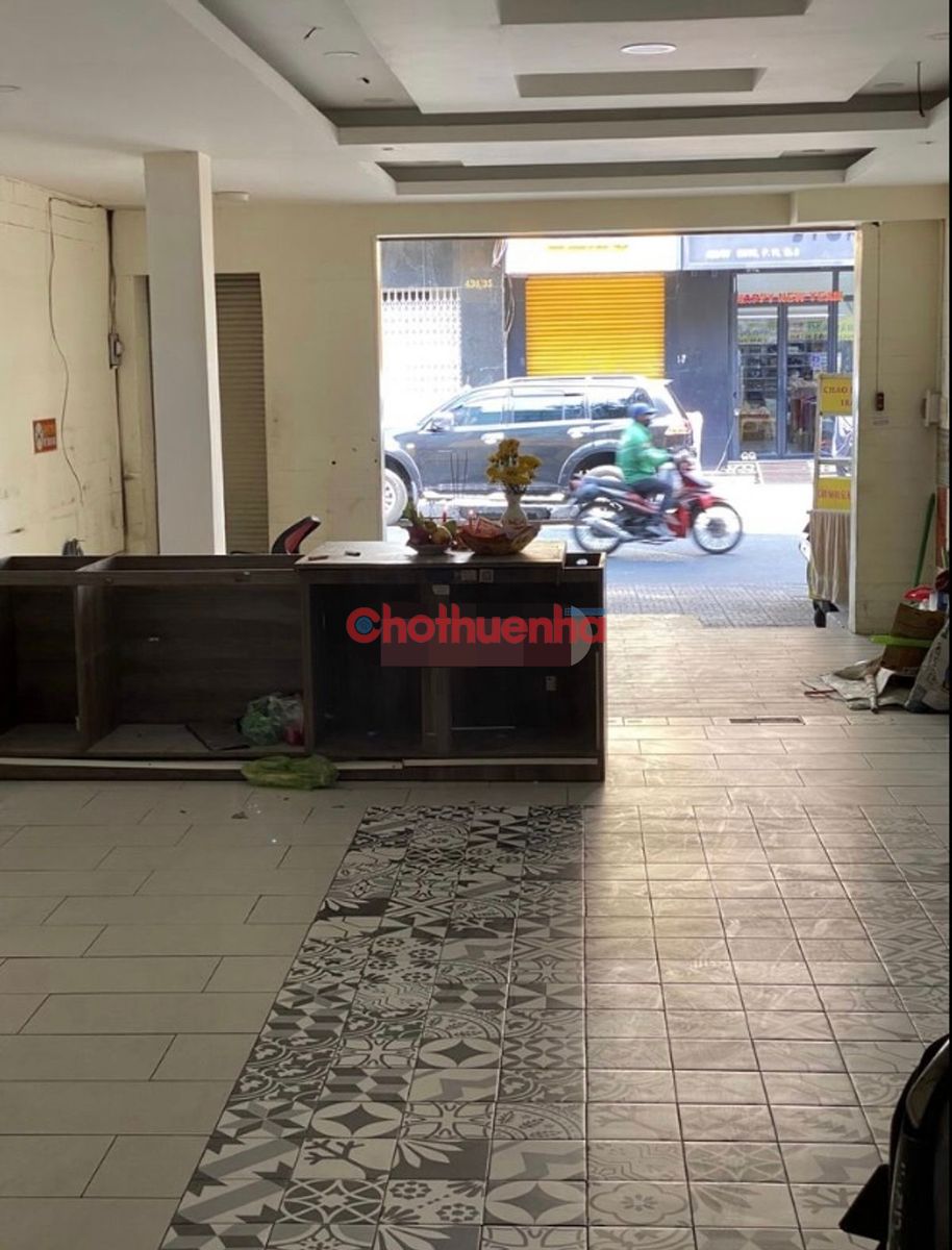 CHO THUÊ MẶT BẰNG ĐẸP GIÁ RẺ - 5.5M X 25M - MẶT TIỀN CMT8 GẦN CÔNG VIÊN LÊ THỊ RIÊNG