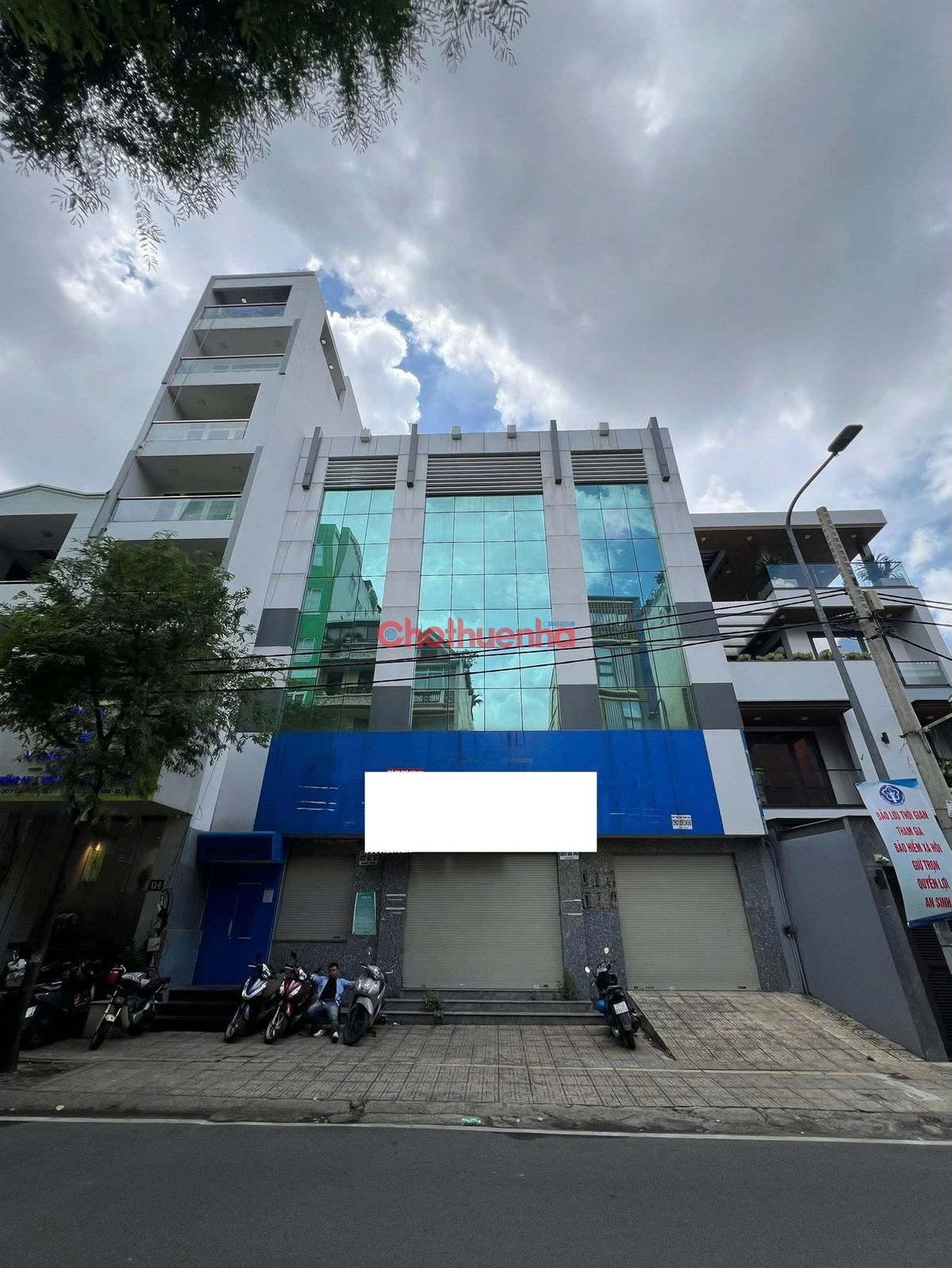 CHO THUÊ NHÀ MẶT TIỀN ĐƯỜNG NGÔ QUYỀN - NGANG HIẾM 12M - NGÂN HÀNG, PHÒNG KHÁM - SHOWROOM