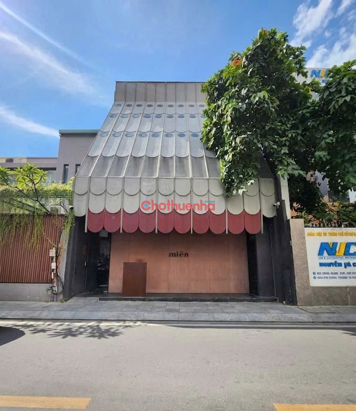 CHO THUÊ NHÀ MẶT TIỀN ĐẶNG DUNG QUẬN 1 4 TẦNG DIỆN TÍCH LỚN PHÙ HỢP SHOWROOM SPA