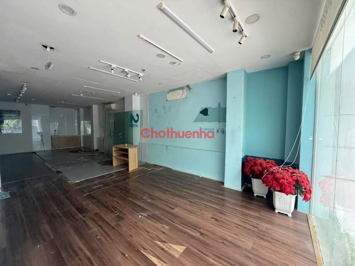CHO THUÊ MẶT BẰNG MẶT TIỀN TRẦN NHẬT DUẬT PHƯỜNG TÂN ĐỊNH QUẬN 1