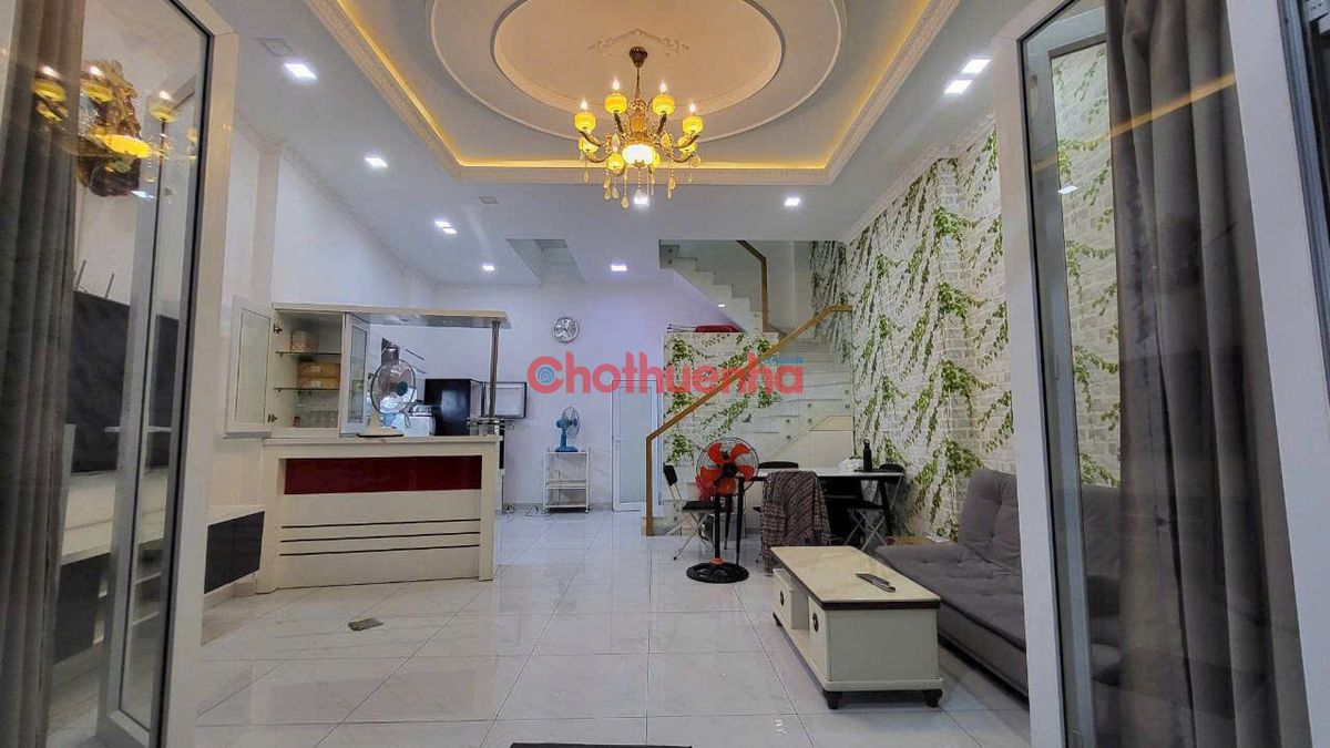 CHO THUÊ NHÀ ĐẸP MỚI KHU TRẦN QUANG DIỆU NỘI THẤT XỊN XÒ