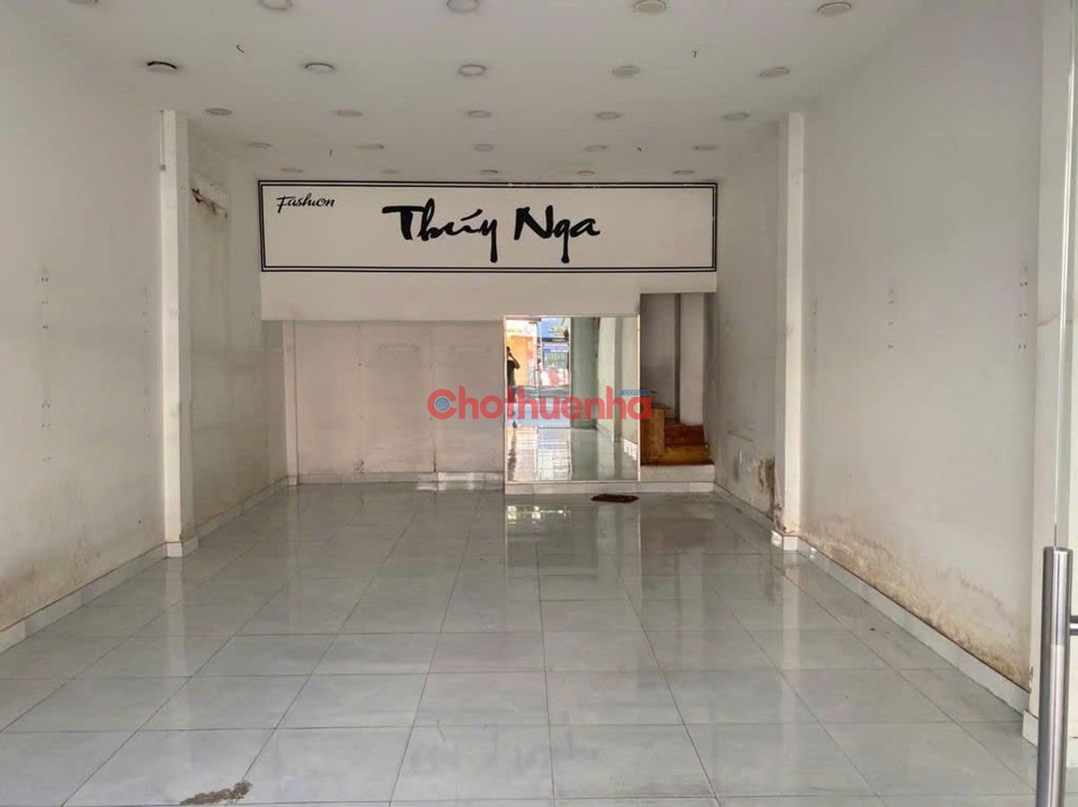 CHO THUÊ NHÀ NGUYÊN CĂN MẶT TIỀN ĐƯỜNG CỘNG HÒA QUẬN TÂN BÌNH.