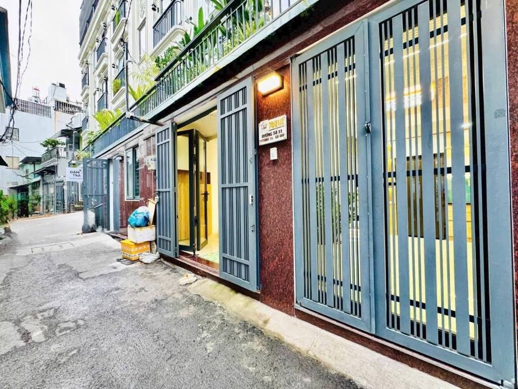 Bán nhà gần chợ Thạch Đà, Gò Vấp, DTSD 105m², ngang 7,5m, full nội thất, giá 5,6 tỷ