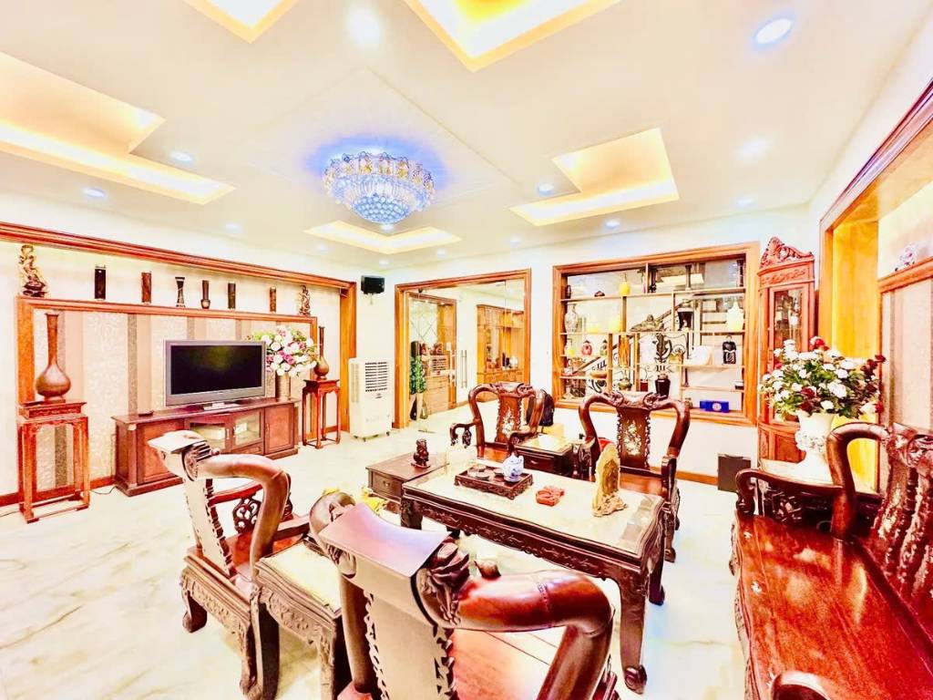 Bán biệt thự Hoa Bằng, 120m², ngang 6.7m, chốn về bình yên cho cả gia đình, full nội thất