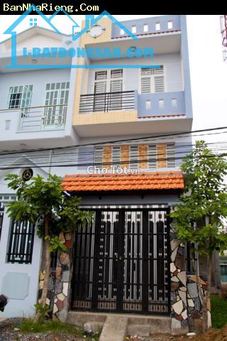 Nhà đúc 1 tấm mới, 4x10 Ấp Chiến Lược giá 2,53 tỷ