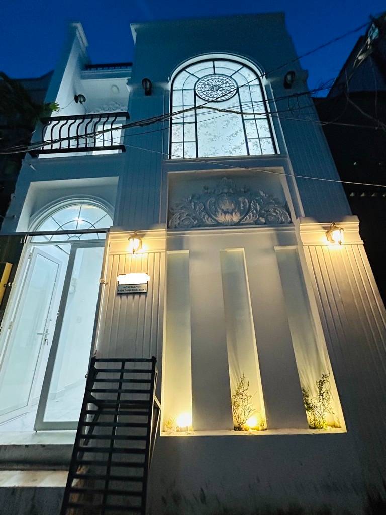 Bán nhà Huỳnh Tấn Phát, ngay cầu Tân Thuận, 4,7x10m 2 tầng, 2PN 3WC, hoàn công