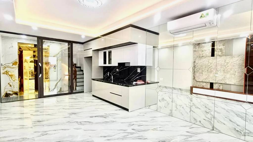 Bán nhà mặt phố Hoàng Mai, phân lô vip, sát hồ Đền Lừ, 7 tầng gara thang máy, giá 18,1 tỷ