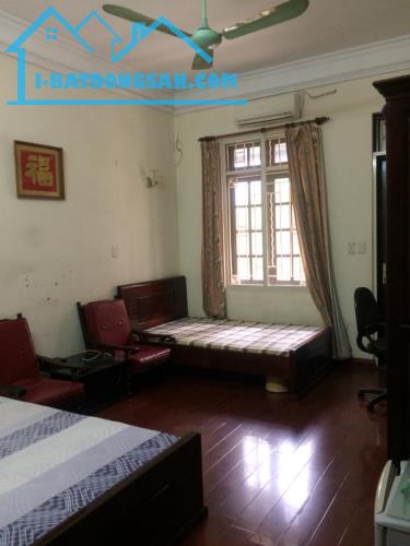 Bán nhà Đai La diện tích 42m x4 tầng mặt tiền 4m Giá 4,9 tỷ Lh 0913895929