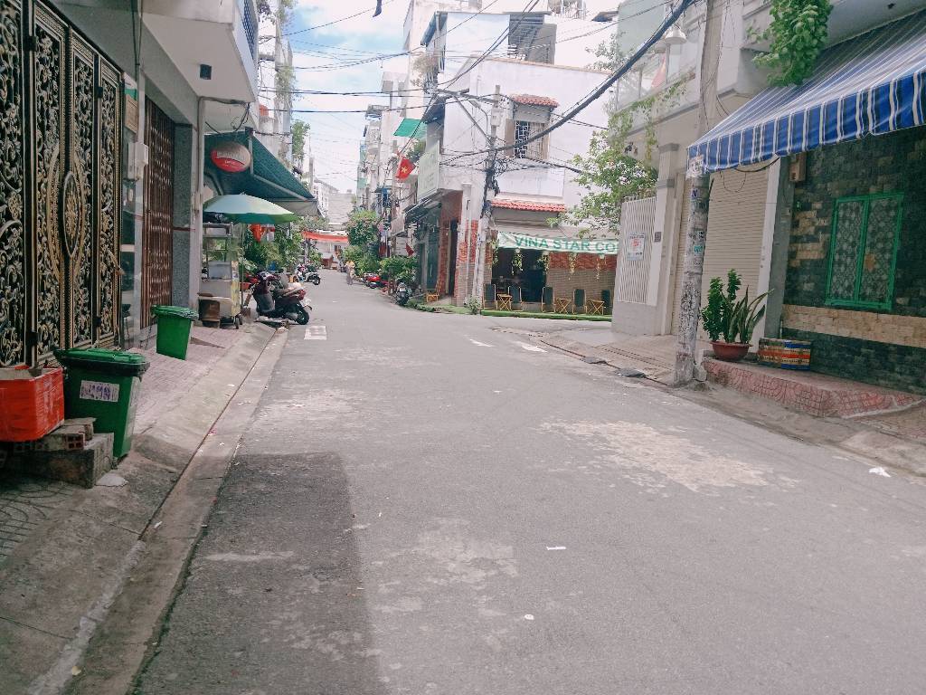 BÁN NHÀ LÊ THÚC HOẠCH, 79M², HXT 8M, 4 TẦNG BTCT, VỊ TRÍ ĐẸP, GIÁ TỐT