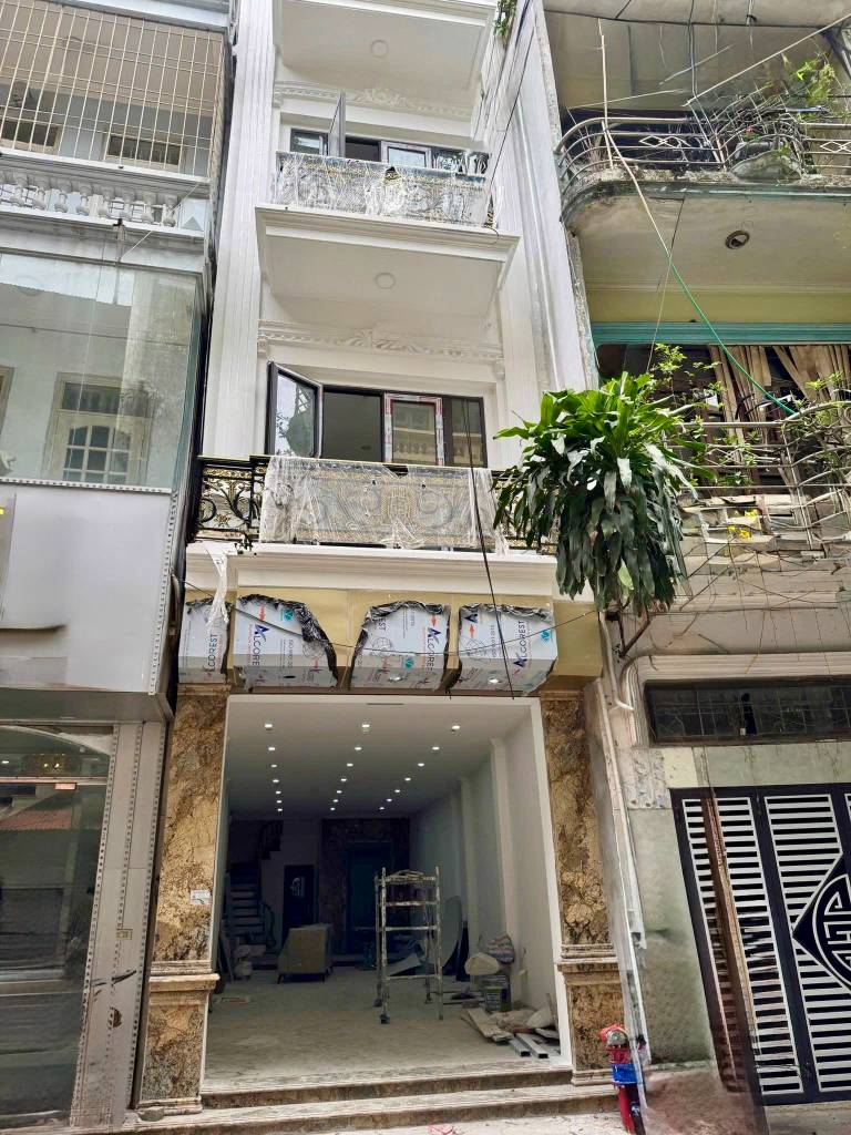 Bán nhà phân lô Kim Đồng, Giải Phóng, 70m², 6 tầng thang máy, ô tô tránh, giá 26,8 tỷ
