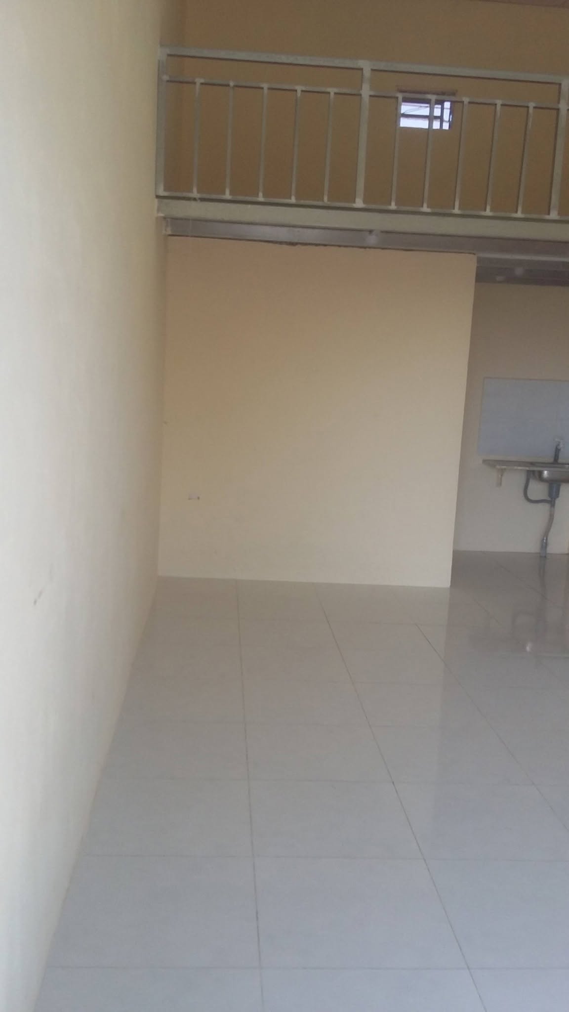 Cho Thuê phòng trọ hẻm đường lê đại hành phường long hương( kim dinh cũ). DT: 30m2, thoáng mát, yên