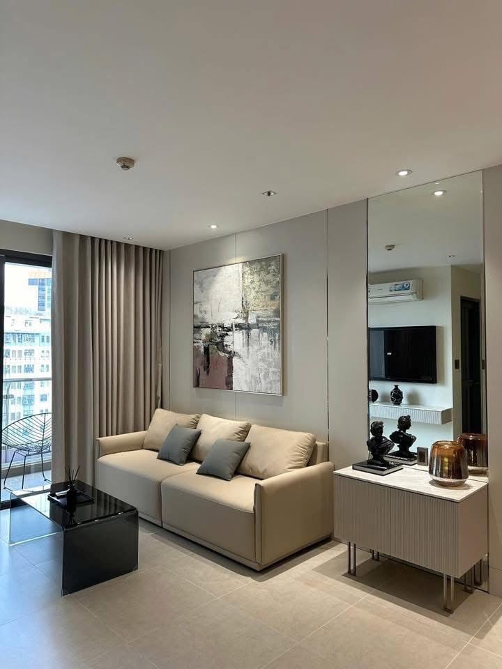 Bán căn hộ chung cư The Gold View, Quận 4, diện tích 81m2 nhà đẹp lầu cao