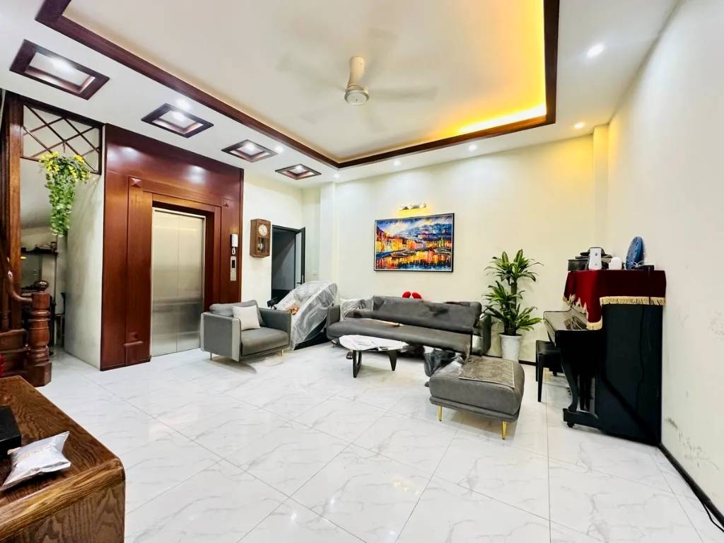 Bán nhà Tây Sơn, Đống Đa, 44m², 6 tầng thang máy, ngõ nông, giá chỉ 15,5 tỷ