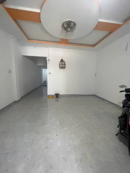 Gần chợ Ba Làng