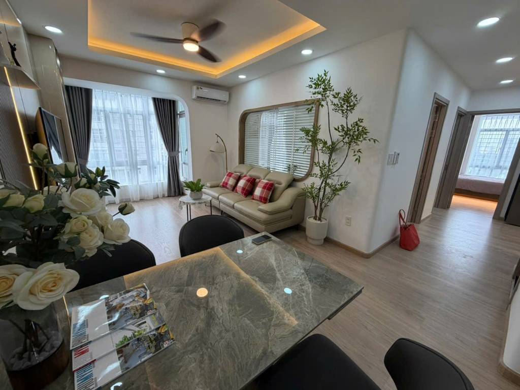 Bán nhanh căn hộ Sky Garden 3, Phú Mỹ Hưng, Quận 7, 72m2 căn góc, nhà mới đẹp, chỉ 6,4 tỷ