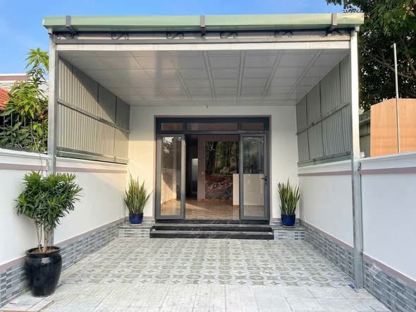 Nhà mới xây trệt full nội thất