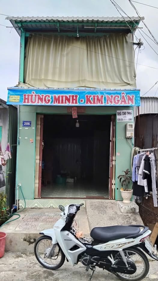Mặt tiền