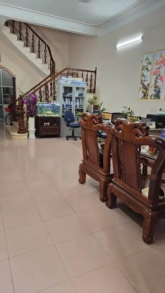 Gần Trung Tâm Văn Hóa Kinh Bắc
